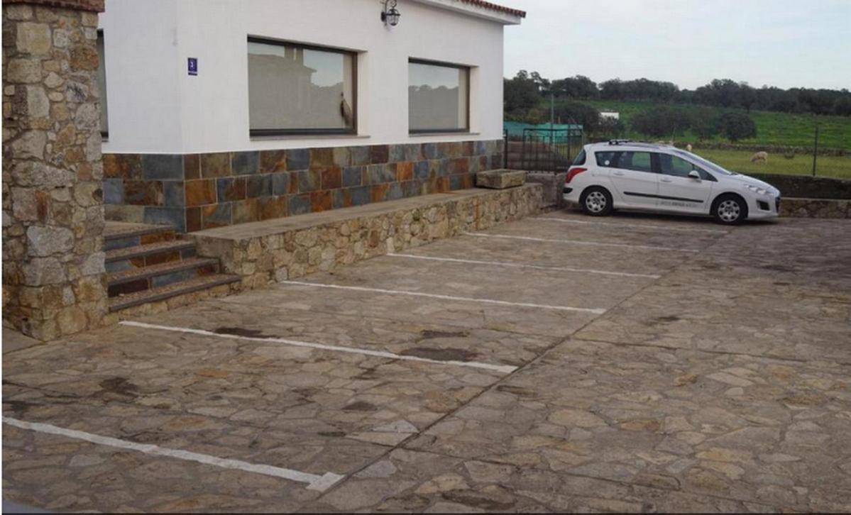 Torrejón el Rubio Apartamento Loft La Encina מראה חיצוני תמונה